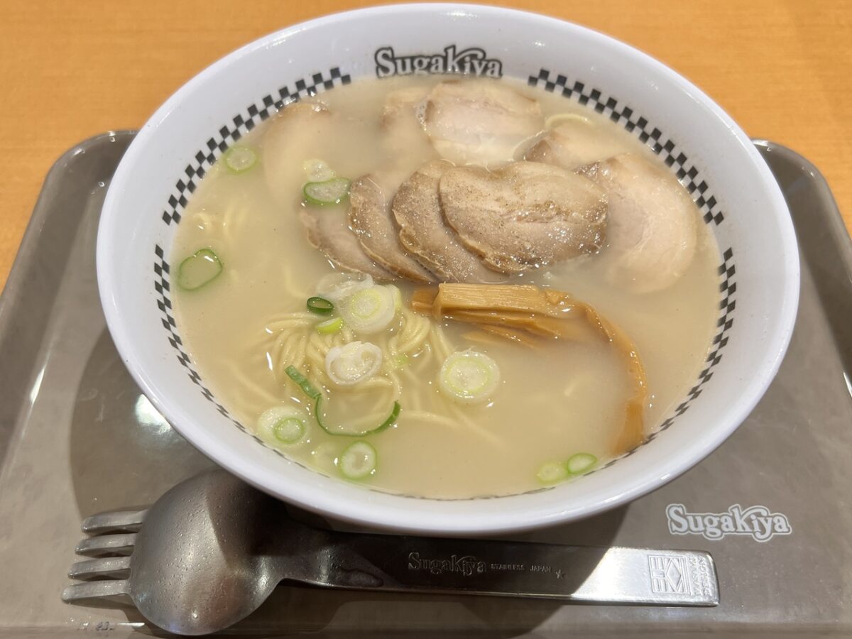 今年も濃厚ながら和風だしの奥深いスープが特徴の「濃い味スガキヤラーメン」を食べてきました